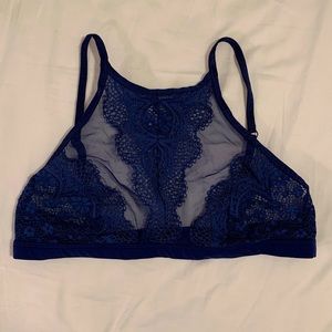Victoria’s Secret Blue Lace Bra size L